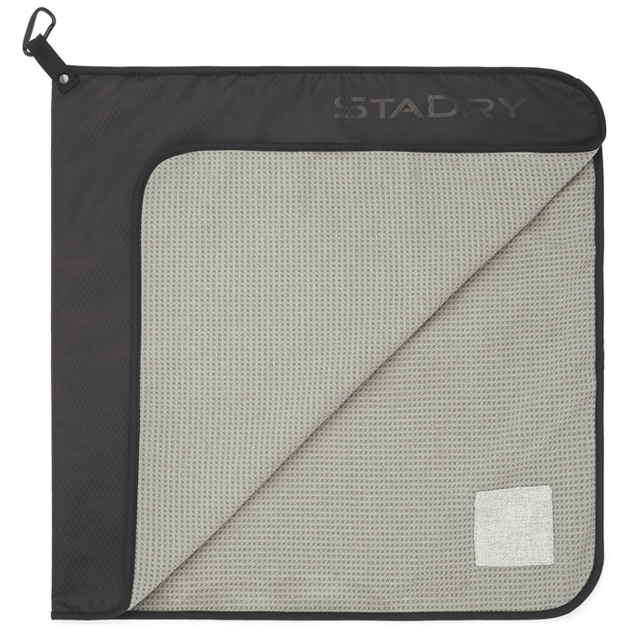 Titleist StaDry Performance Golf Towel - Black