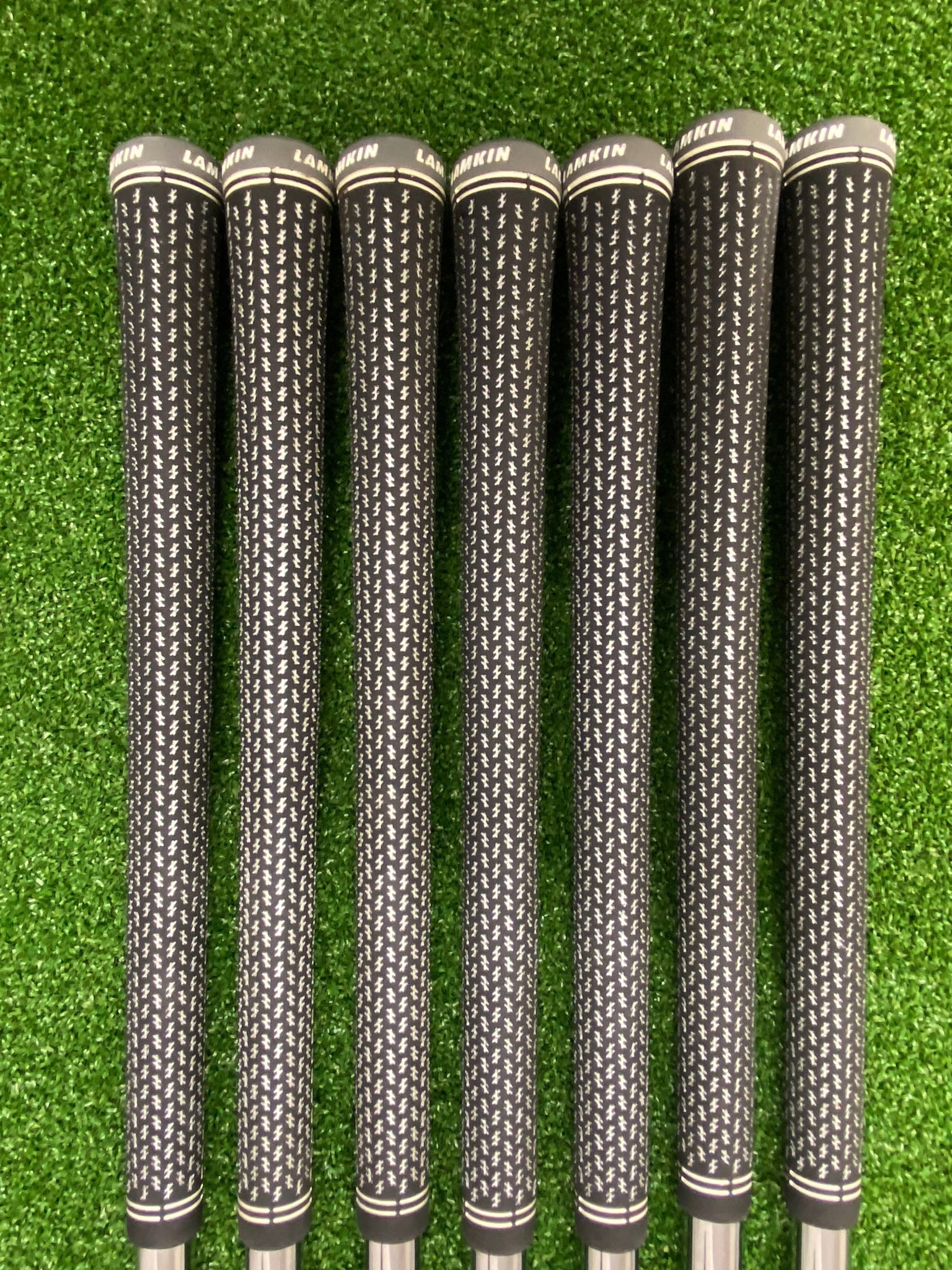 TAYLORMADE SIM2 MAX Golf Clubs Package Set Secondhand (ex demo